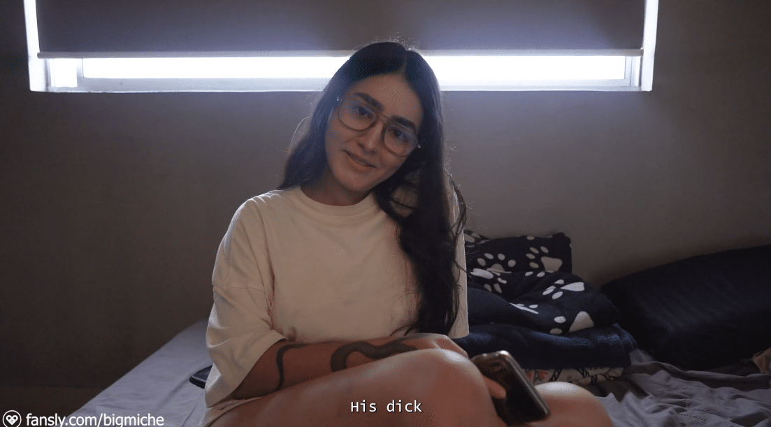 xxx Big Miche Sussie – Play Game with Roommate 1