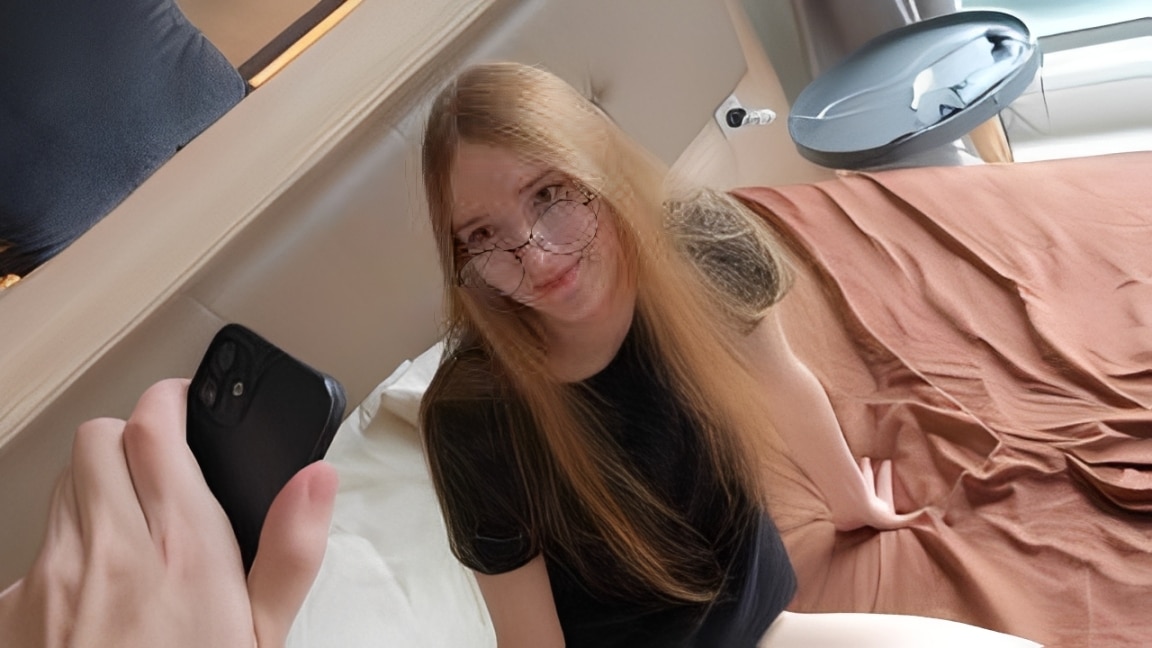 xxxฝรั่ง แอบถ่ายน้องสาวต่างแม่ Masaaat